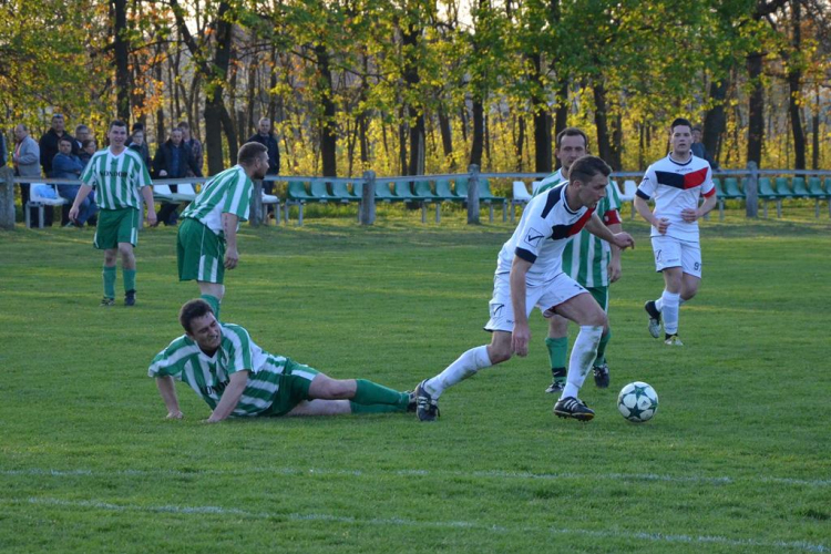 Szany-Iván 5:1 (3:0) megyei II. o. bajnoki labdarúgó mérkőzés