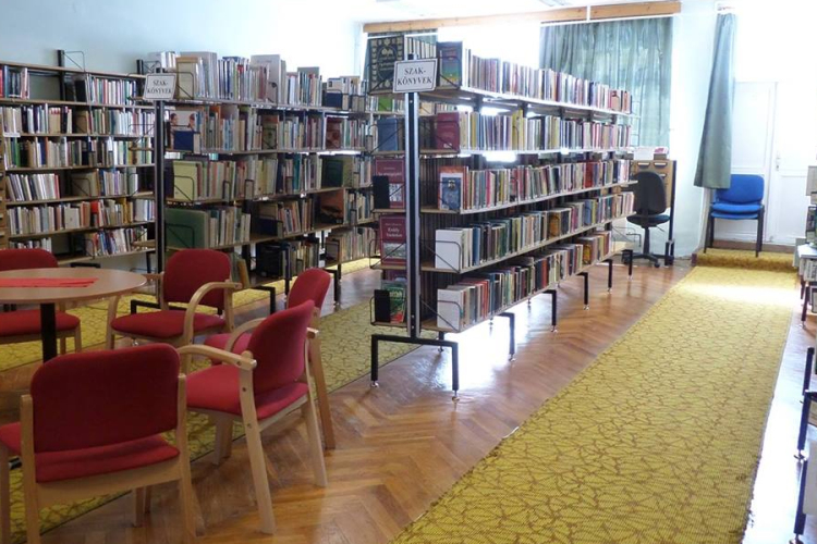 Nyári szünet a beledi könyvtárban