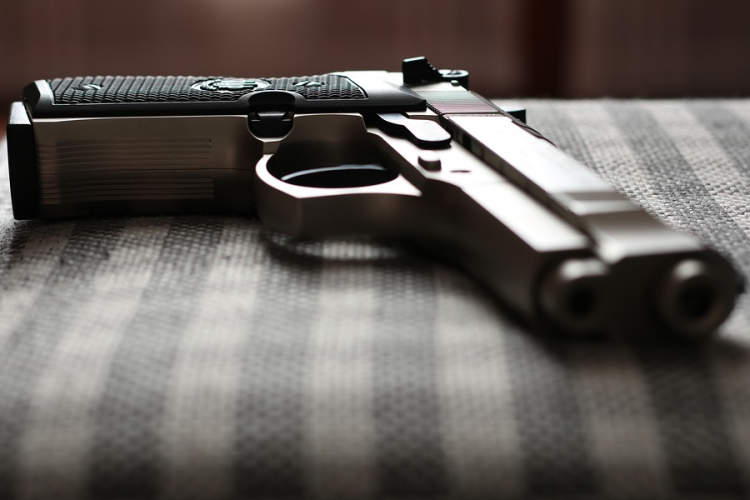 Százezrek tüntettek a fegyvertartás szigorításáért az Egyesült Államokban