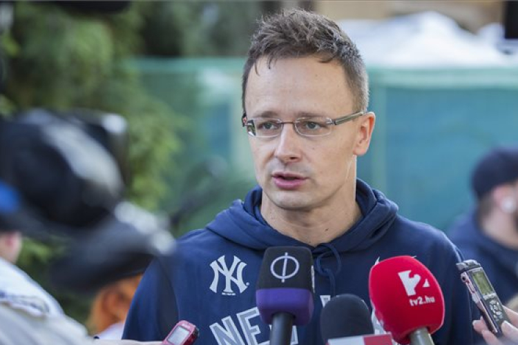 Illegális bevándorlás - az EU-nak a magyar modellt kellene alapul vennie