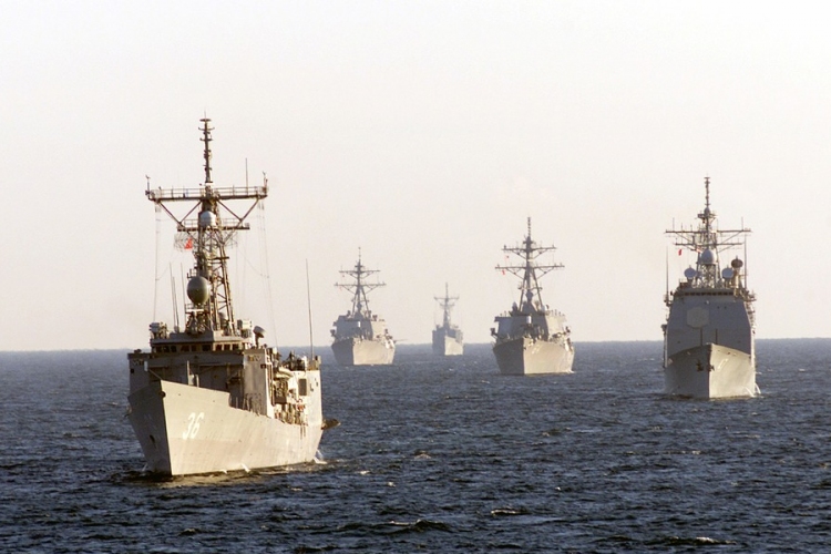 Majdnem összeütközött egy orosz és egy amerikai hadihajó