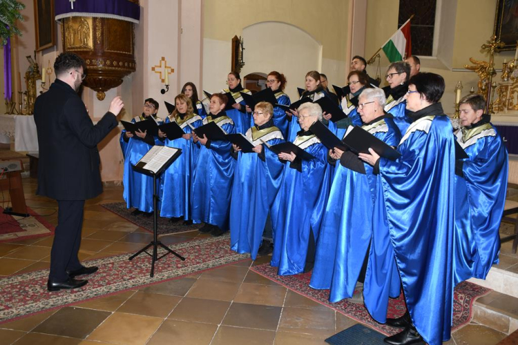 Karácsonyi koncert a szanyi templomban.