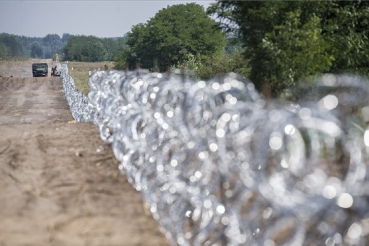 Illegális bevándorlás - Több mint háromszáz határsértőt fogtak el a hétvégén