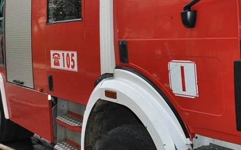 Holttestet találtak a tűzoltók egy kigyulladt pápateszéri házban 