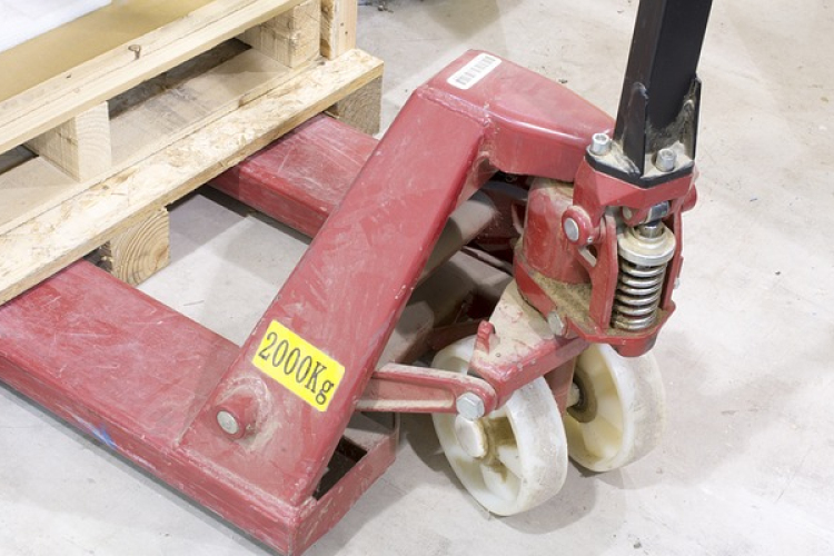 Ezekre a munkakörökre keresnek embereket Csornán, Kapuváron és a környéken