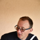 FALUNAPPAL EGYBEKÖTÖTT MAJÁLIS SZANYBAN.