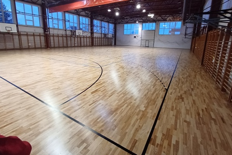 Újabb nagy lépés a tornacsarnok felújításában