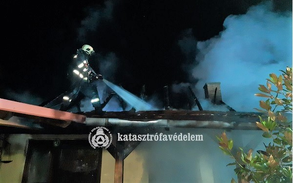 Egy ember életét vesztette, tízen sérültek meg a tűzesetek és műszaki mentések során