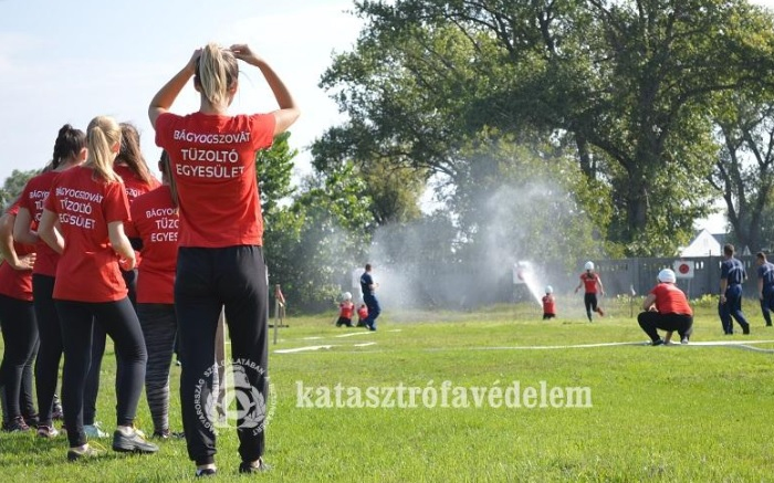 Nagyszerűen szerepeltek a rábaközi önkéntes tűzoltók a megyei versenyen