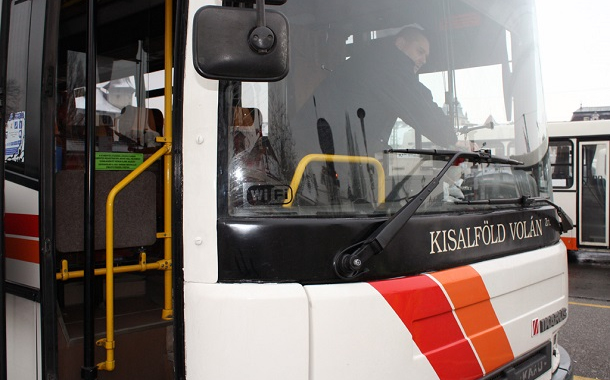 Útlezárás miatt terelő útvonalon jár több busz