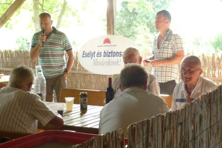 Baráti találkozó a beledi halastavaknál