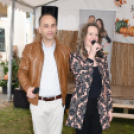 Őszi mulatság Szanyban a kastély udvarán.