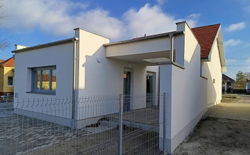 Kónyban elkészült a bölcsőde és a szociális központ