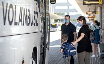 Május 1-től a Volánbusz járatain visszaáll az első ajtós felszállási rend