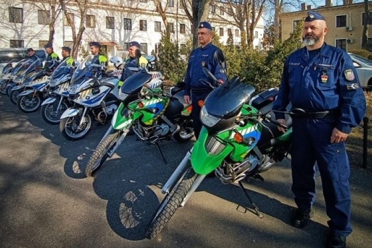 Tavaszi szemlén ellenőrizték a járőrmotorok állapotát