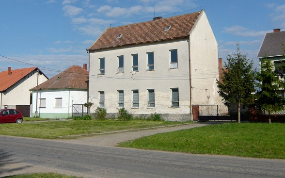 Adománygyűjtés a bágyogszováti régi iskola felújításáért