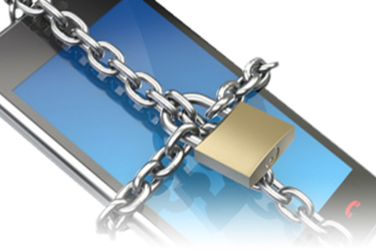 Hiányos az okostelefonok lehallgatás elleni védelme