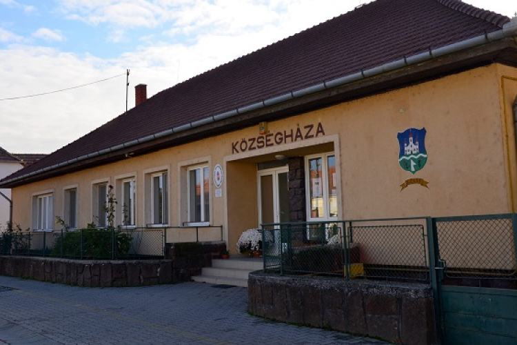 A szanyi önkormányzati hivatal ügyfélfogadása az ünnepek között