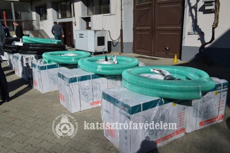 Újabb eszközökkel gyarapodtak az önkéntes mentőszervezetek