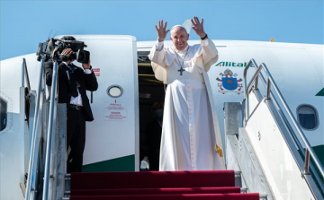 Ferenc pápa az európai gyökerekhez való visszatérésnek nevezte budapesti és szlovákiai látogatását