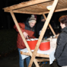 Karácsonyi vásár a szanyi templom melletti vásártéren.