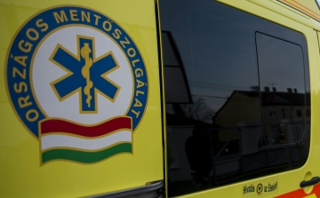 Kizuhant egy gyerek a kaposvári kórház ablakán
