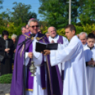 Ács Lajos győri székesegyházi kanonok, nyugalmazott plébános temetése Szanyban