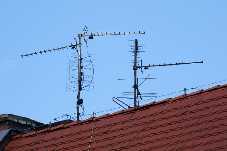 Holnapután már nem lehet hagyományos antennával tévézni