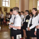 Ballagás és szentmise a Szany iskolában és templomban.