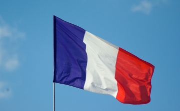 Évértékelő - Franciaországban teljesen új politikai helyzet alakult ki