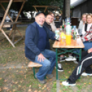 Őszi mulatság Szanyban a kastély udvarán.