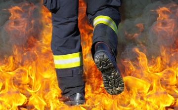 Holttestet találtak tűzoltás közben Balatonbogláron
