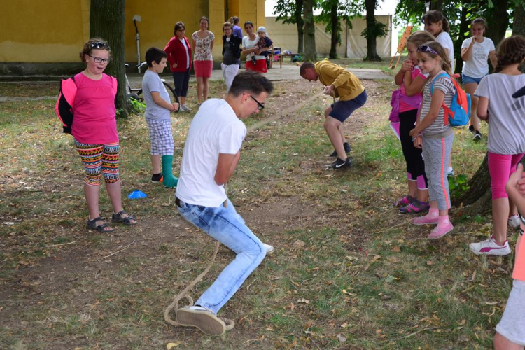 Gyer-jó tábor Szanyban