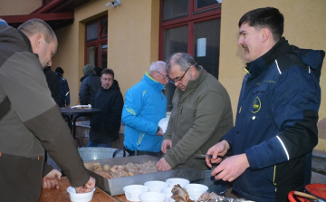 Kolbászolós szombat Petőházán