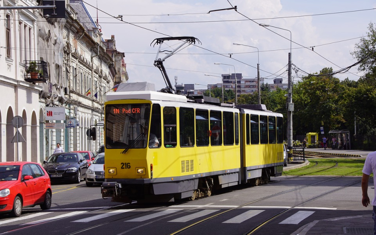 Vezető nélkül indult el és balesetet okozott egy villamos Temesváron