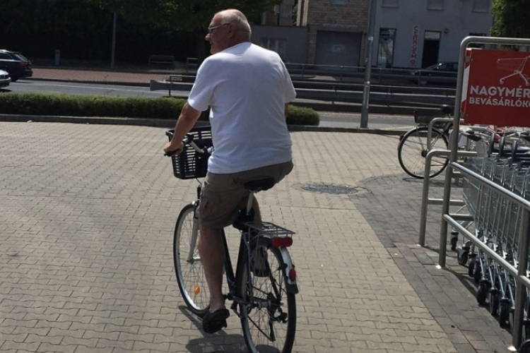 A nyomozók a lakosság segítségét kérik az ismeretlen rongáló azonosításához