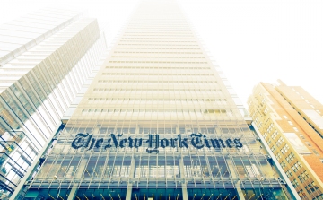 Plágiummal vádolják a The New York Times volt főszerkesztőjét