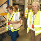 A nyugdíjas dolgozók látogatása Szanyban az Interfa Bútoripari kft-nél. (2026. 05.28.)