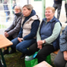 Őszi mulatság Szanyban a kastély udvarán.