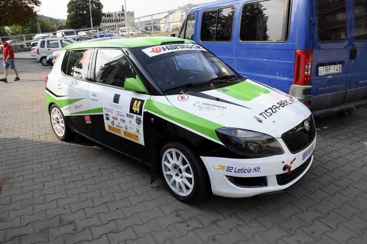 Rally: Bízunk a gumitaktikánkban