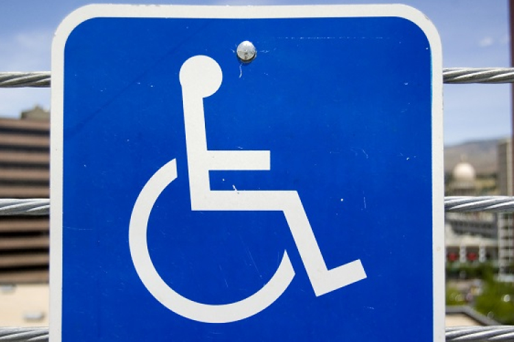 Akadálymentesítés a NAV győri központi ügyfélszolgálatán