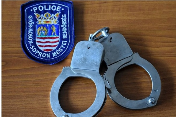 Drogot találtak a rendőrök Kapuváron egy közúti ellenőrzés során